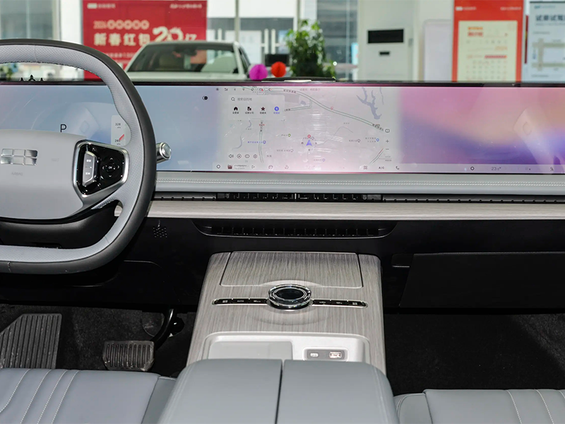 2024 Geely Galaxy E8 New Arrival 550-665km 4-door, 5-seat Sedan AUTOWORLD EVCAR CHINA EXPORT